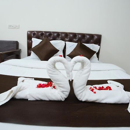 Ganesh Guest House Ченай Екстериор снимка