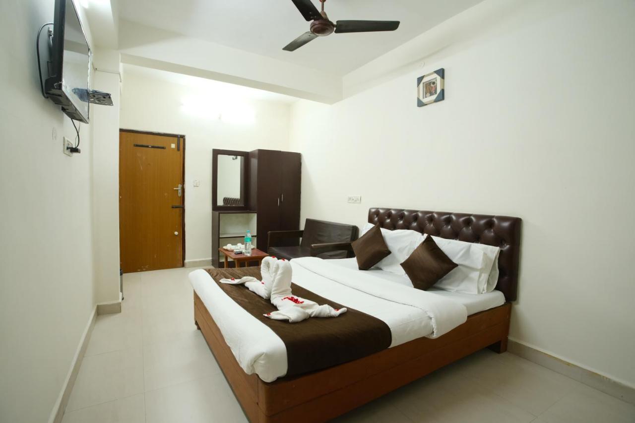 Ganesh Guest House Ченай Екстериор снимка