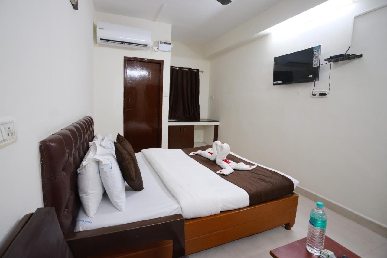 Ganesh Guest House Ченай Екстериор снимка