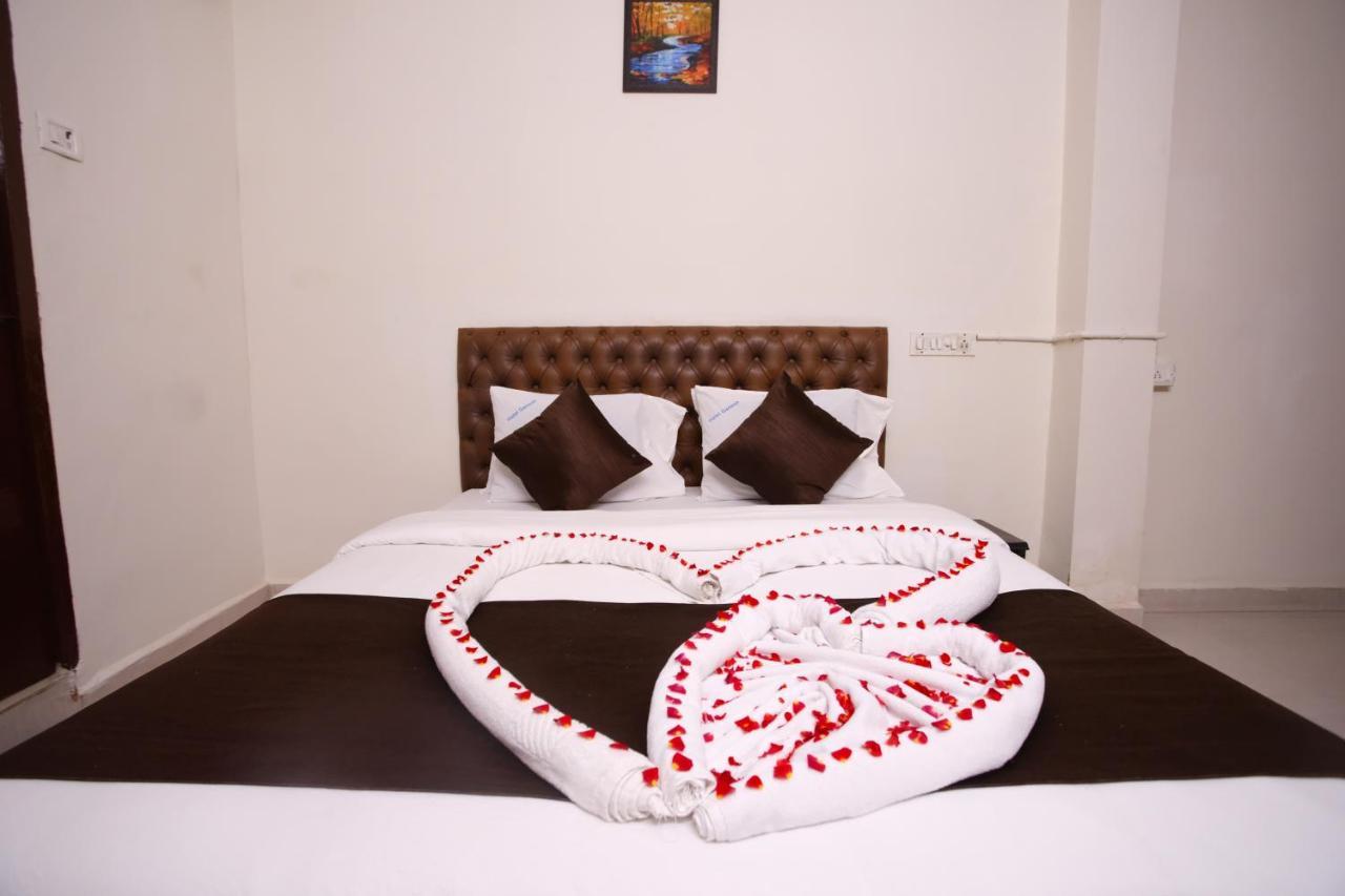 Ganesh Guest House Ченай Екстериор снимка